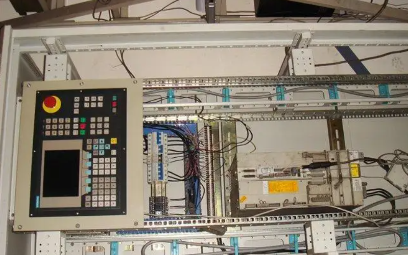 西门子数控系统中控制电路的维修方法