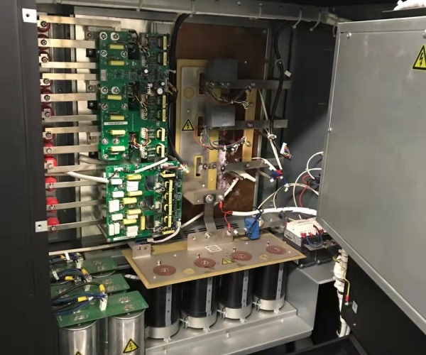 西门子UPS电源红色指示灯亮故障维修